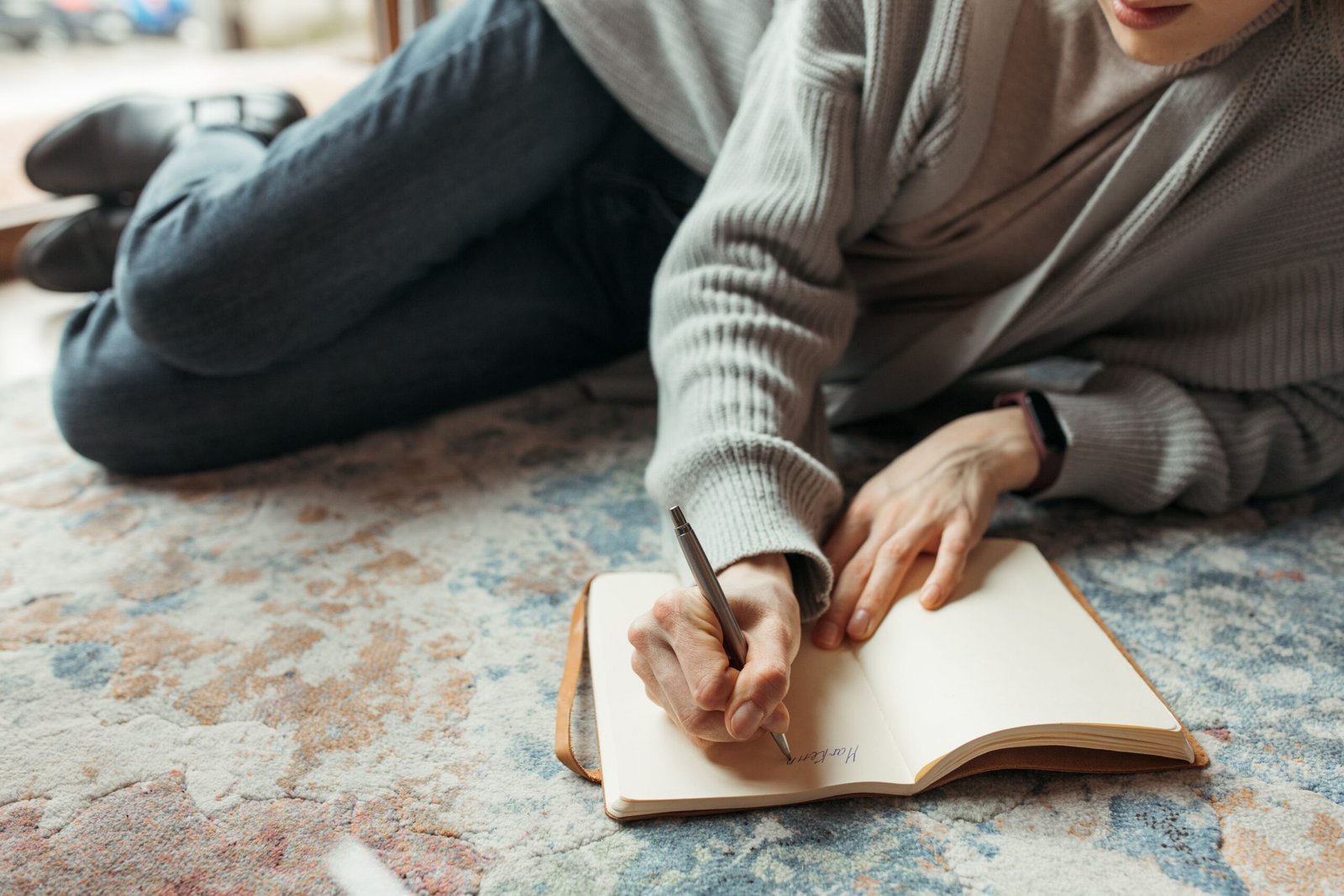 9 Proven Ways to Stop Overthinking Today (That Actually Work)